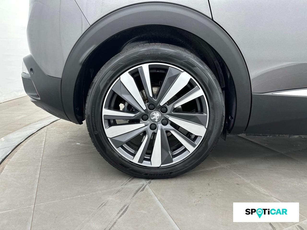Peugeot 3008 hybrid4 300ch gt pack e-eat8 — photo 11