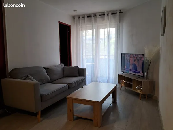 Appartement T2 meublé 37m2 avec place de parking privative