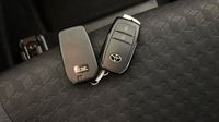 Toyota Yaris 116h Design 5p MY22 — photo 16
