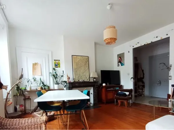 Bel appartement de caractère 108 m² - 3 chambres - Vesoul centre ville