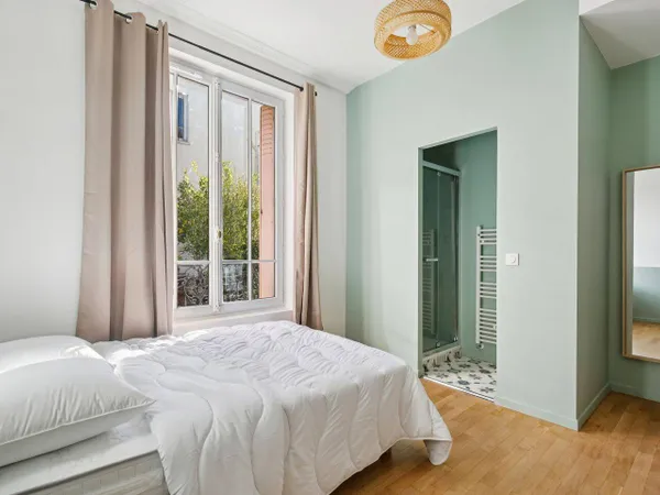 Maison 15 pièces 250 m²