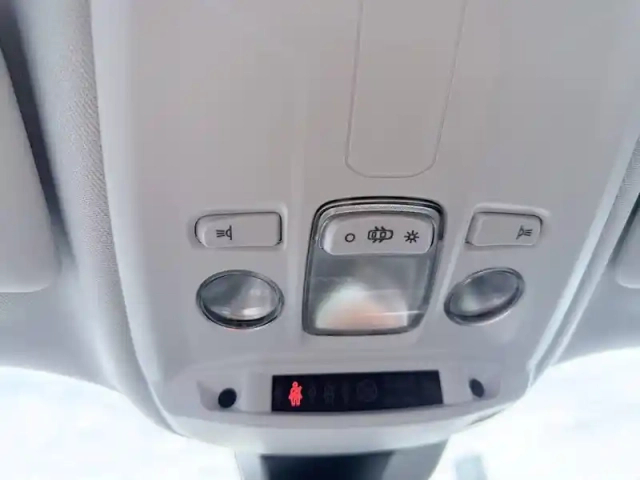 Peugeot 2008 puretech 100 s&amp;s bvm6 — photo 26