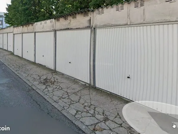 Lot 17 boxs loués - haute rentabilité