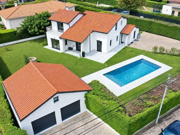 Maison 7 pièces 173 m²