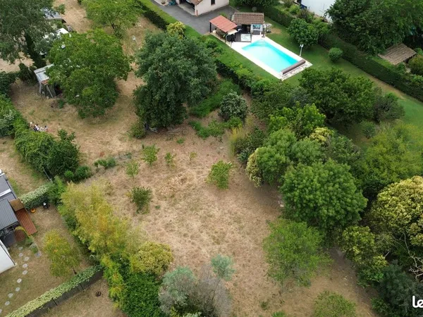 VILLENEUVE-TOLOSANE - Terrain à bâtir au calme en impasse