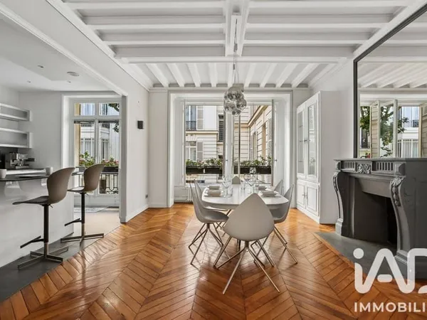 Appartement 7 pièces 145 m²