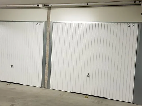 Garage/box dans parking couvert securise