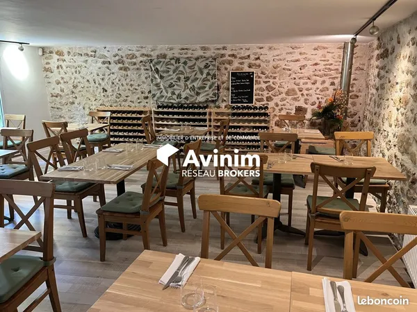 Restaurant 266 m² Mennecy