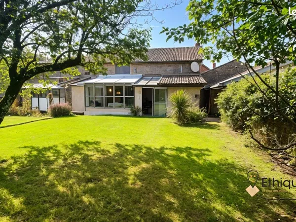 Maison 9 pièces 208 m²