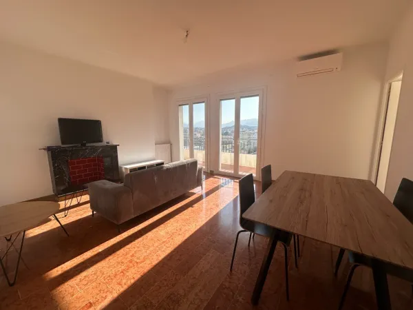 Appartement 4 pièces 79 m²