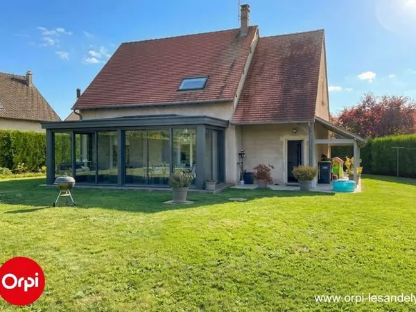 Maison 7 pièces 141 m²