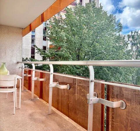 Studio 1 pièce 30 m²