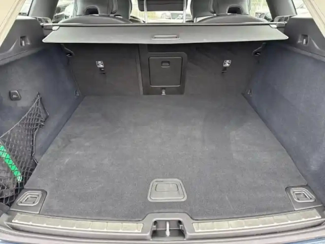 Volvo Xc60 t6 hybride rechargeable 253 + 145ch plus style dark geartronic 8 awd — photo 10