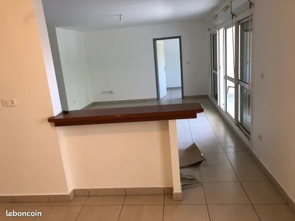 APPARTEMENT T4 SAINT DENIS Camelias-La providence