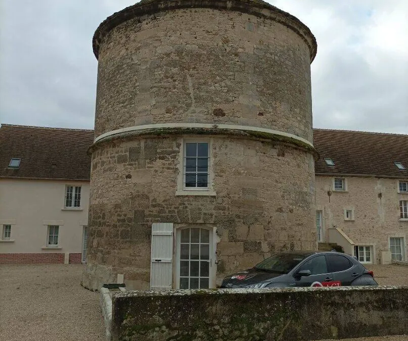 Photo 1