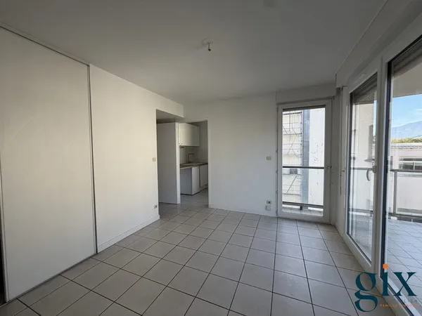 Location T2 avec place de parking