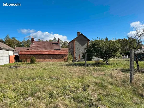 🔥 Rare à la vente : ensemble de 2 maisons + dépendances sur terrain de 2000m2 🔥