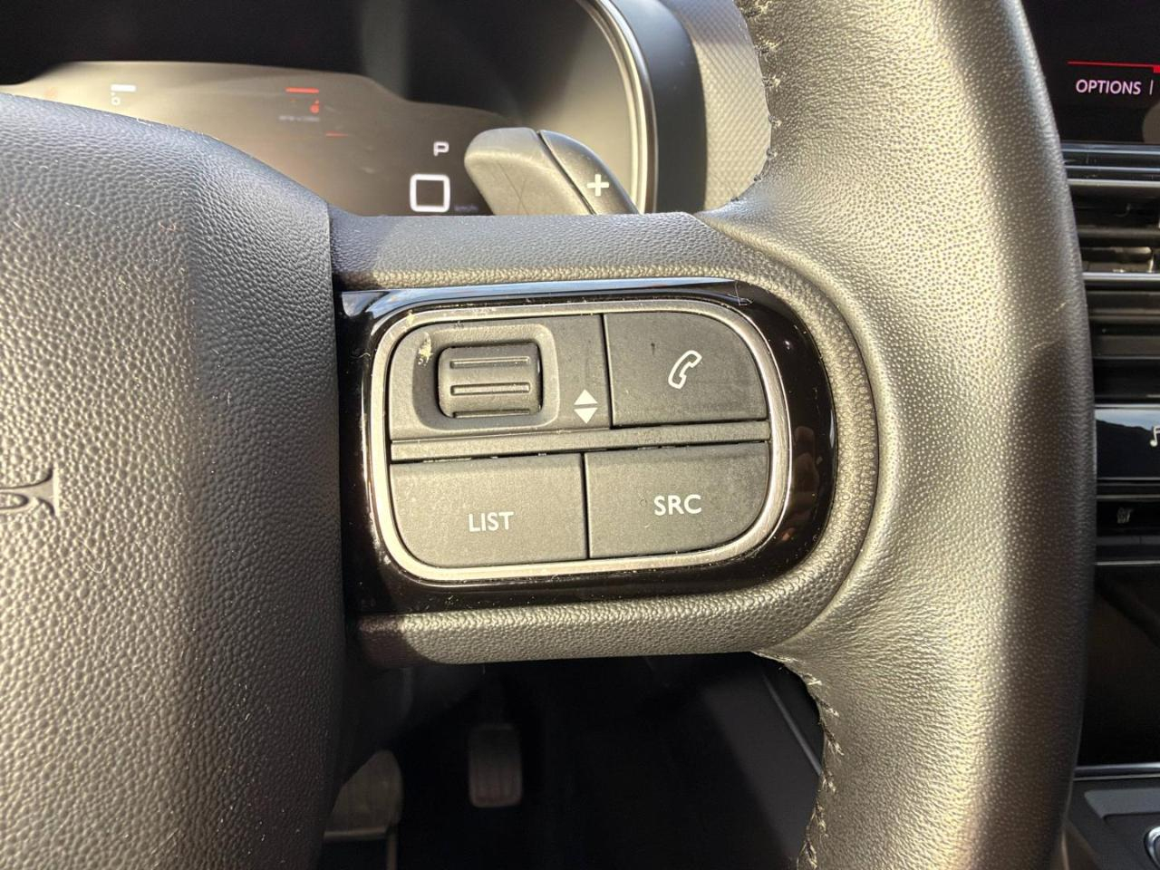 Citroën C5 Aircross puretech 130ch s&s shine eat8 — photo 15