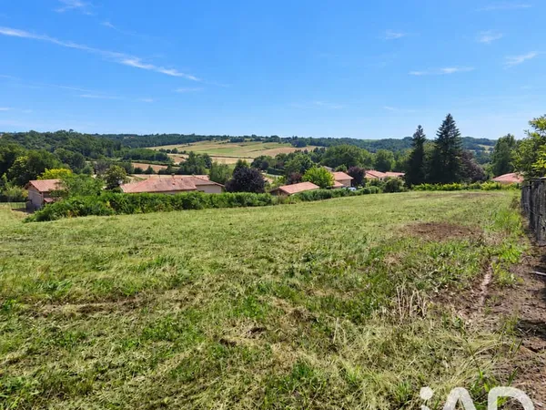 Terrain 1630 m²
