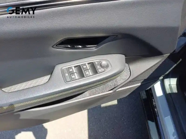 Renault Megane e-tech ev60 220 ch super charge — photo 14