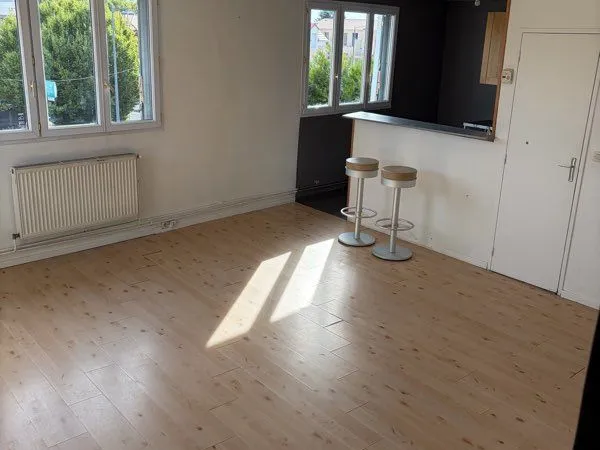 Duplex T3 centre ville Bois d'Arcy