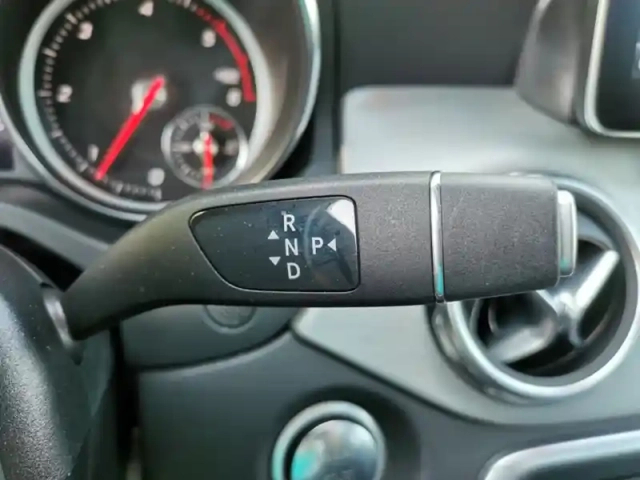 Mercedes Gla 220 d 4matic fascination pack — photo 20