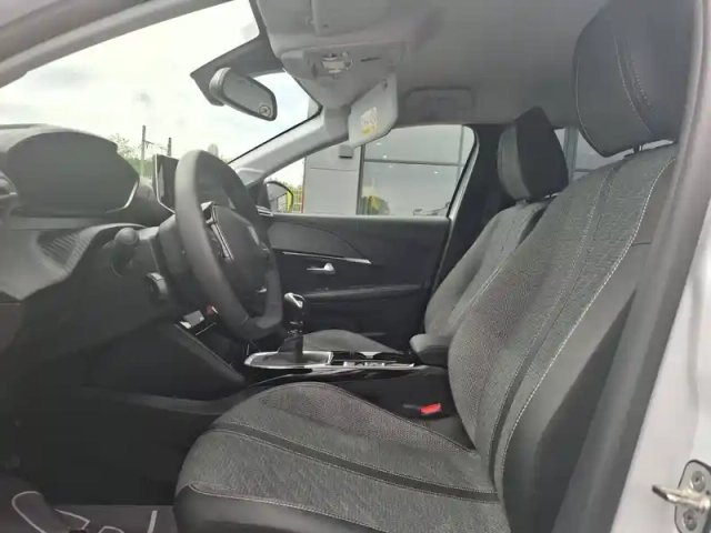 Peugeot 208 puretech 100 s&amp;s bvm6 — photo 21