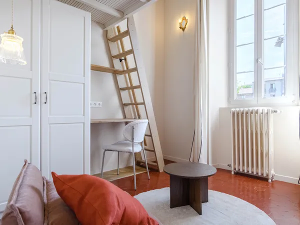 Loue chambre en colocation dans maison