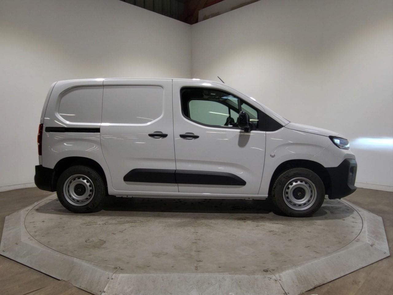 Citroën Berlingo van m diesel 100 ch manuelle — photo 6