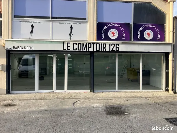 À louer - Local 145 m² - Activités / Bureaux - Verneuil-en-Halatte
