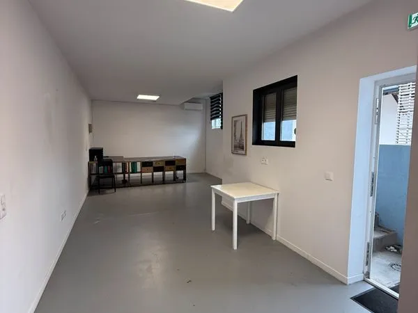 Dépôt 320m2