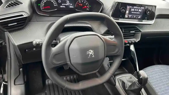 Peugeot 208 puretech 75 s&amp;s bvm5 — photo 72