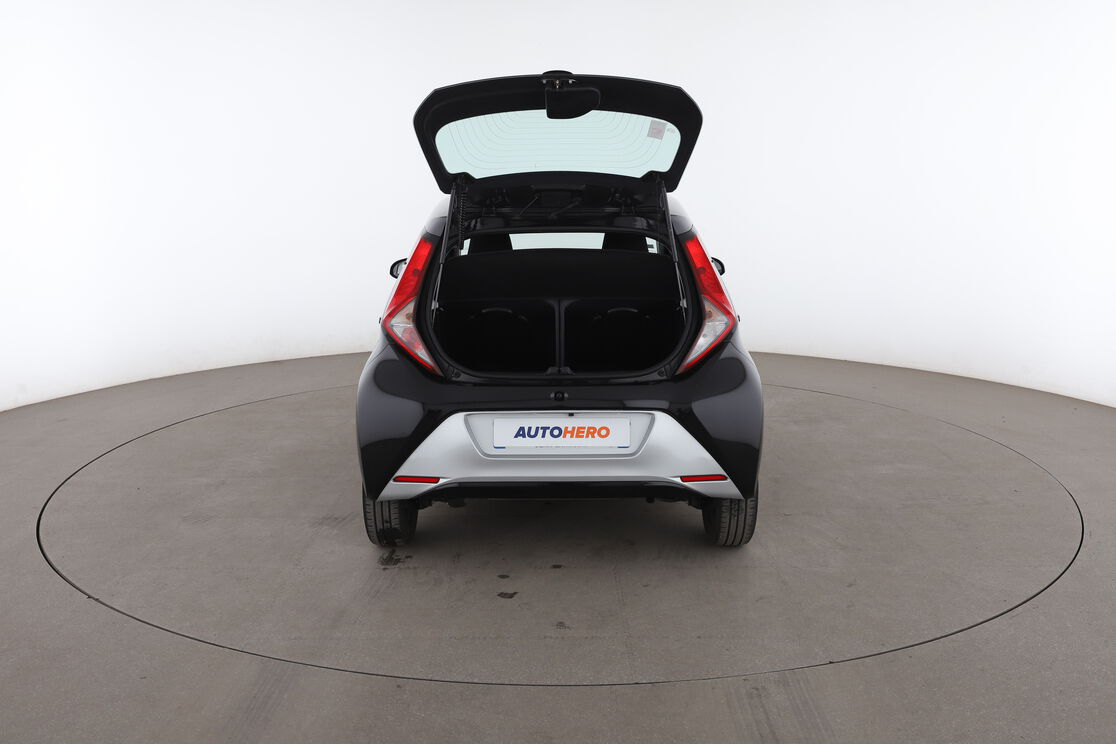 Toyota Aygo 1.0 VVT-i X-Play — photo 15