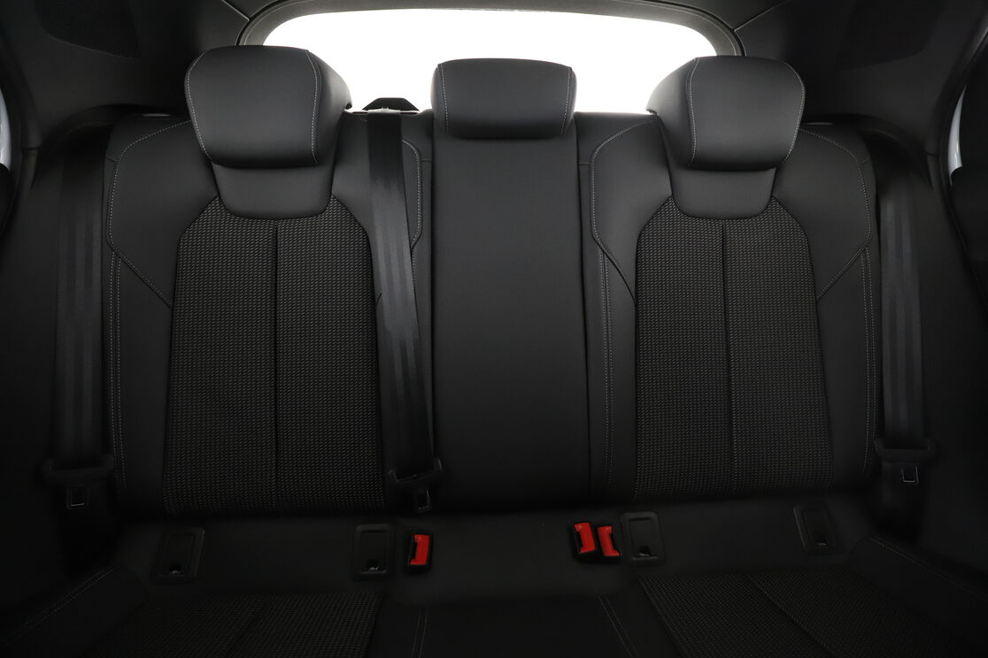 Audi A1 Sportback 30 TFSI S Line S Tronic 7 — photo 14