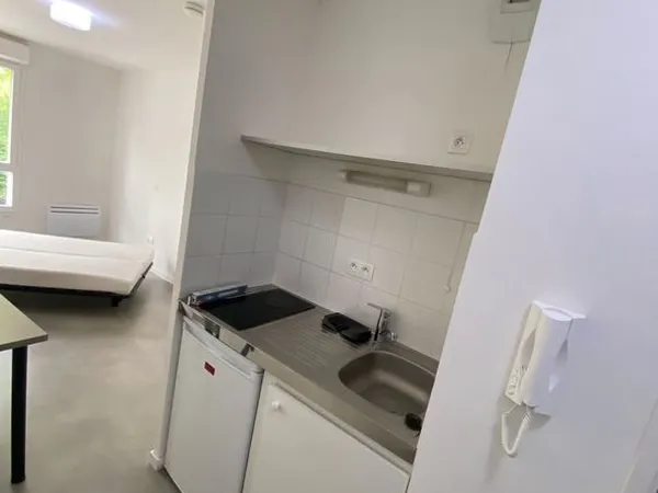 Colocation Studio partagée meublée (21 m²) - Longjumeau