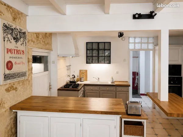 Maison en pierres apparentes