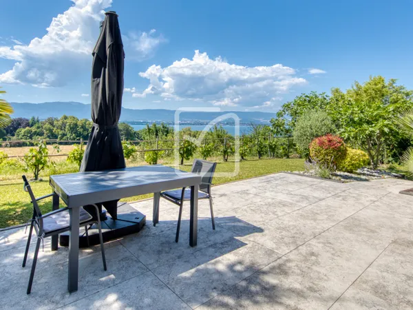 Villa contemporaine 170 m2 Vue lac panoramique Chens-sur