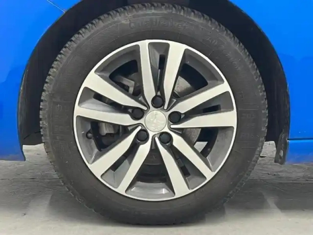 Peugeot 308 sw 1.2 puretech 110ch s&amp;s style — photo 5