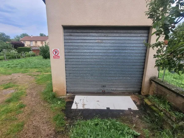 Location grand garage
