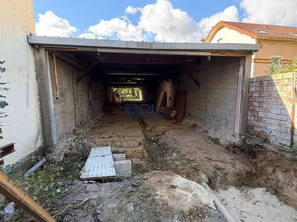 Local commercial 200 m²