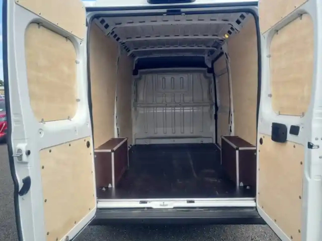 Peugeot Boxer fourgon tole 3.5 t l2h2 140 s&amp;s bvm6 — photo 6