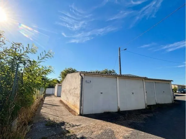 Boxe fermé garage