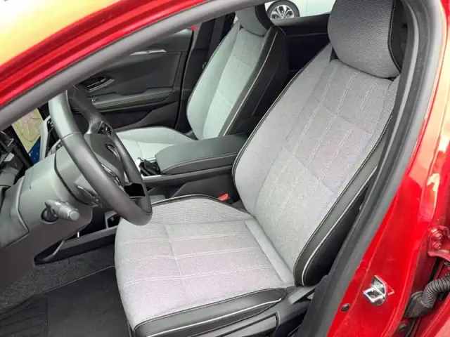 Renault Megane e-tech ev60 220 ch super charge — photo 23