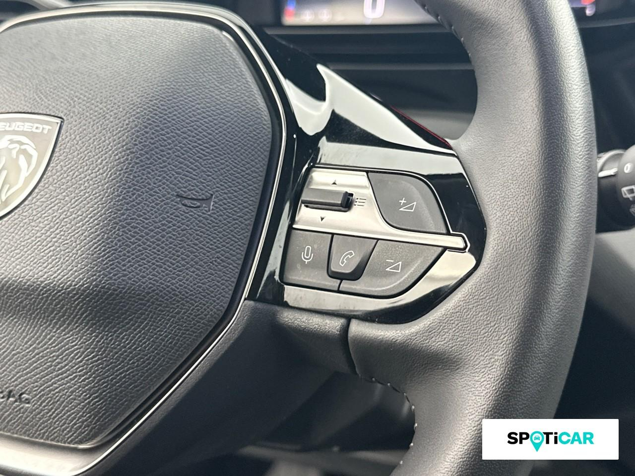 Peugeot 308 1.2 puretech 130ch s&s allure — photo 18