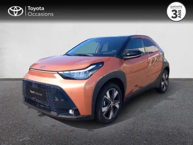 Toyota Aygo X hybride 116ch graphic zen &amp; radars my26