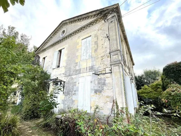 Maison 7 pièces 210 m²