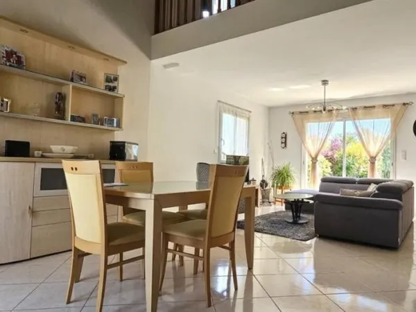 Maison 6 pièces 130 m²