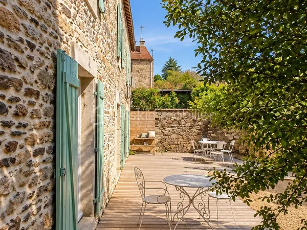 Maison 8 pièces 193 m²