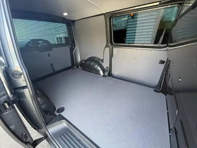 Volkswagen Transporter fg 2.8t l1h1 2.0 tdi 204ch business dsg7 — photo 27