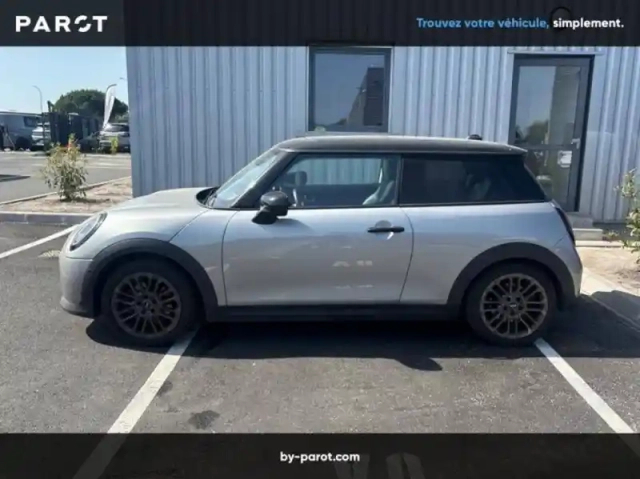 Mini Cooper f66 156 ch dkg7 c classic — photo 24